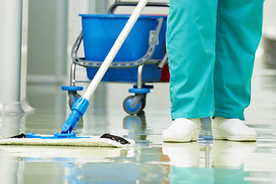 UGT solicita más protección para las profesionales de limpieza de hospitales, residencias y centros de salud